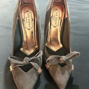 Ted Baker of London gray suede high heeled pumps, size 8. Great condition.